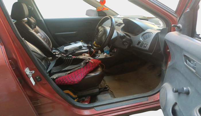 2010 Maruti Swift LXI, Petrol, Manual, 1,76,193 km, interior