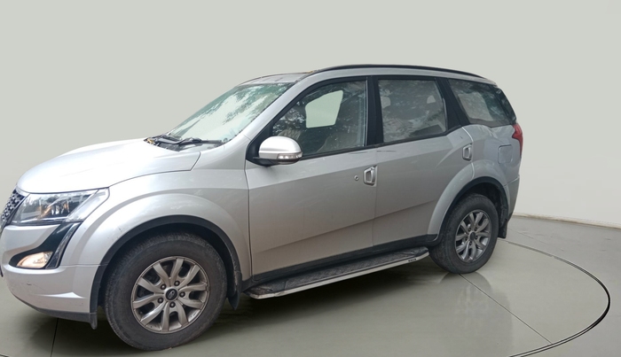 2020 Mahindra XUV500 W9, Diesel, Manual, 90,772 km, exterior