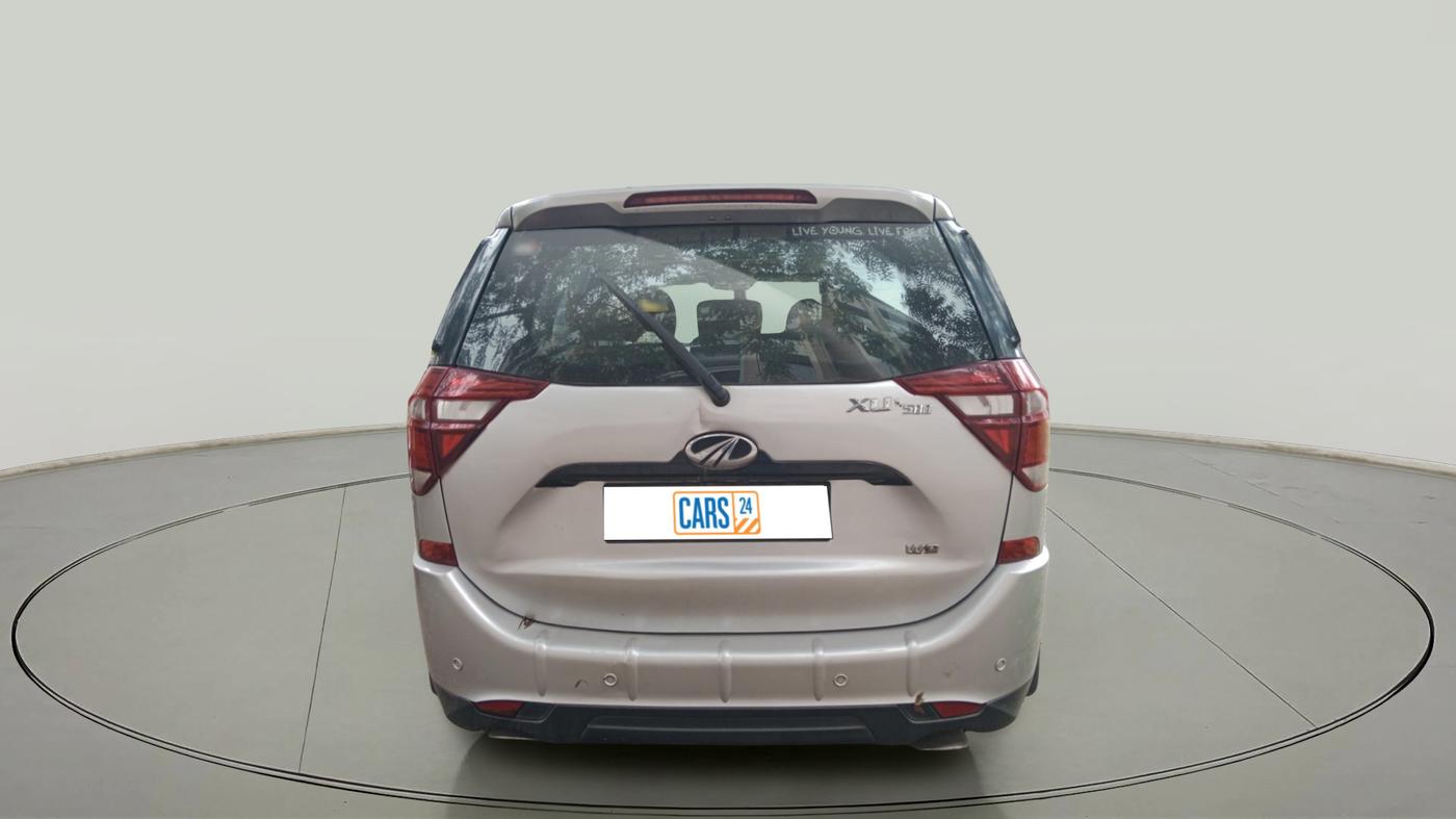 2020 Mahindra XUV500 W9, Diesel, Manual, 90,772 km, exterior