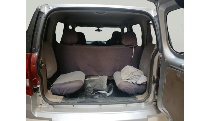 2019 Mahindra TUV300 T4 PLUS, Diesel, Manual, 1,17,372 km, exterior