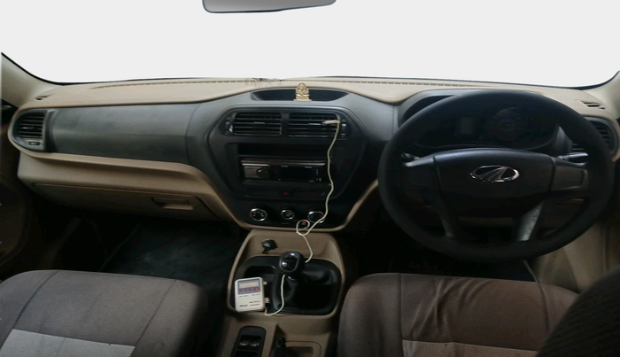 2019 Mahindra TUV300 T4 PLUS, Diesel, Manual, 1,17,372 km, interior