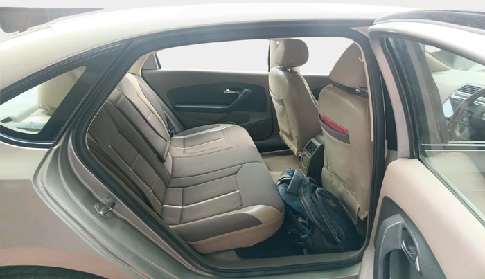 2012 Skoda Rapid 1.6 MPI ACTIVE, Petrol, Manual, 1,35,866 km, interior