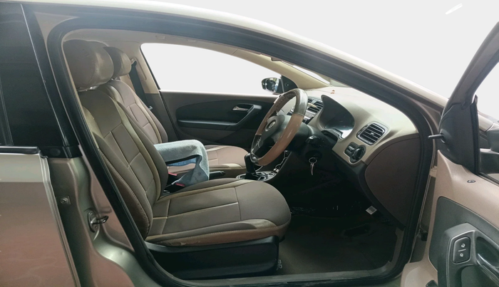 2012 Skoda Rapid 1.6 MPI ACTIVE, Petrol, Manual, 1,35,866 km, interior