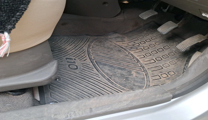 2014 Hyundai i10 MAGNA 1.1, Petrol, Manual, 56,389 km, interior