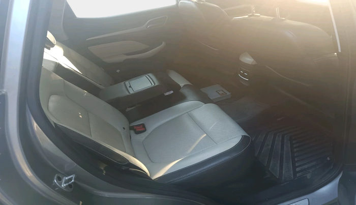 2022 MG ASTOR SHARP 1.5 MT, Petrol, Manual, 33,975 km, interior