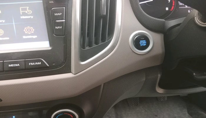 2016 Hyundai Creta SX PLUS 1.6 PETROL, Petrol, Manual, 61,465 km, interior