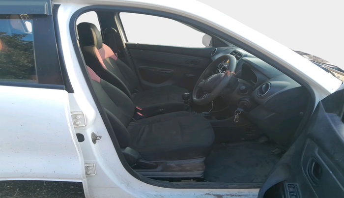 2017 Renault Kwid RXL, Petrol, Manual, 1,03,775 km, interior