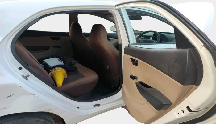 2013 Hyundai Eon ERA +, Petrol, Manual, 1,05,648 km, interior