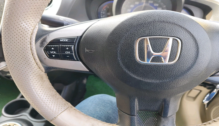 2015 Honda Mobilio 1.5L I-DTEC S, Diesel, Manual, 75,544 km, interior