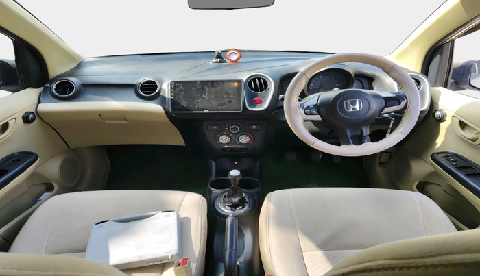 2015 Honda Mobilio 1.5L I-DTEC S, Diesel, Manual, 75,544 km, interior