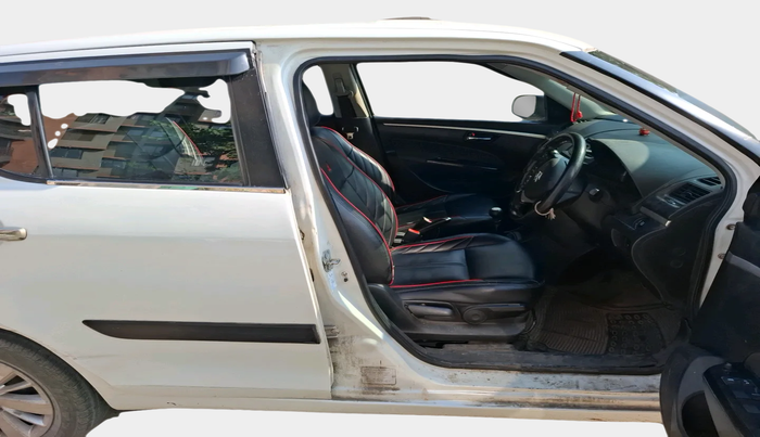 2015 Maruti Swift ZDI, Diesel, Manual, 1,24,256 km, interior