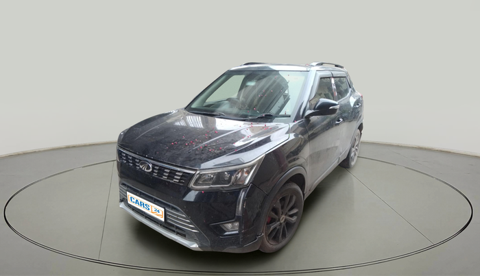 2019 Mahindra XUV300 W8 1.5 DIESEL, Diesel, Manual, 1,37,041 km, exterior