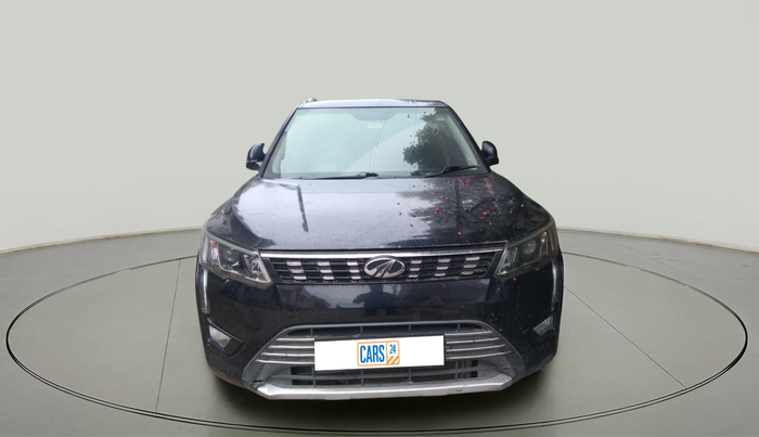 2019 Mahindra XUV300 W8 1.5 DIESEL, Diesel, Manual, 1,37,041 km, exterior