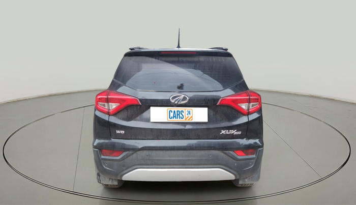 2019 Mahindra XUV300 W8 1.5 DIESEL, Diesel, Manual, 1,37,041 km, exterior