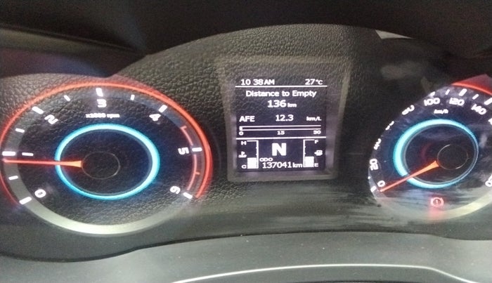 2019 Mahindra XUV300 W8 1.5 DIESEL, Diesel, Manual, 1,37,041 km, interior