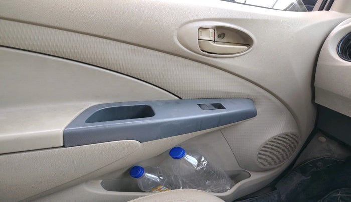 2014 Toyota Etios G, Petrol, Manual, 2,01,960 km, interior