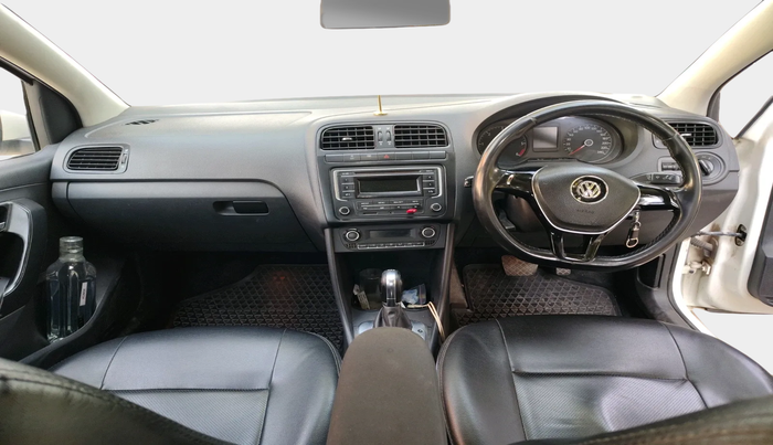 2015 Volkswagen Vento COMFORTLINE 1.5 AT, Diesel, Automatic, 1,63,627 km, interior
