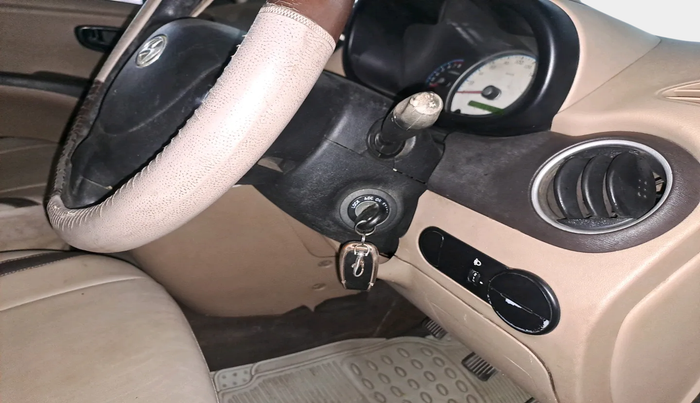 2010 Hyundai i10 MAGNA 1.2, Petrol, Manual, 1,11,925 km, interior