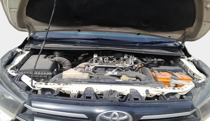 2019 Toyota Innova Crysta 2.4 G 8 STR, Diesel, Manual, 1,84,429 km, exterior