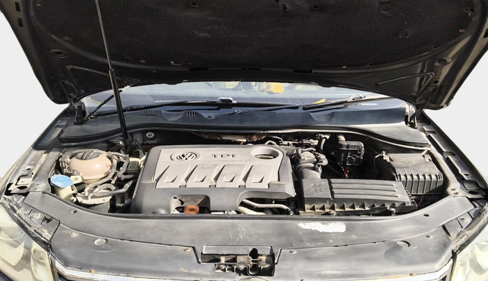 2012 Volkswagen Passat 2.0 PD DSG, Diesel, Automatic, 1,96,410 km, exterior