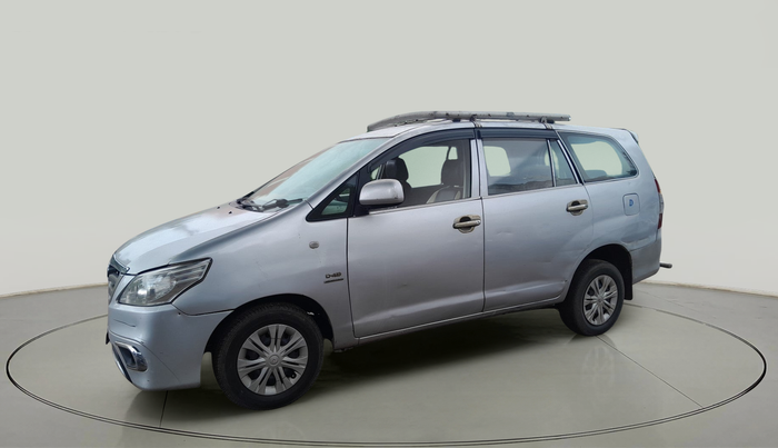 2011 Toyota Innova 2.5 G4 8 STR, Diesel, Manual, 3,99,515 km, exterior