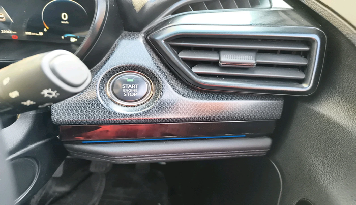 2023 Tata Harrier FEARLESS PLUS DARK EDITION, Diesel, Manual, 29,966 km, interior