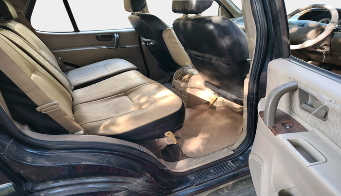 2009 Tata Safari 4X2 EX DICOR, Diesel, Manual, 1,53,249 km, interior
