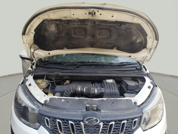 2019 Mahindra MARAZZO M8 7 STR, Diesel, Manual, 1,43,048 km, exterior