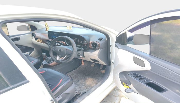2022 Hyundai AURA S 1.2 CNG, Petrol, Manual, 1,06,378 km, interior