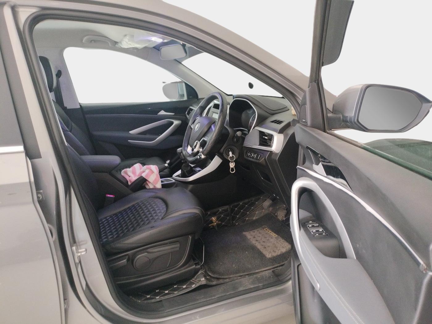 2024 MG HECTOR STYLE 1.5 PETROL, Petrol, Manual, 1,980 km, interior