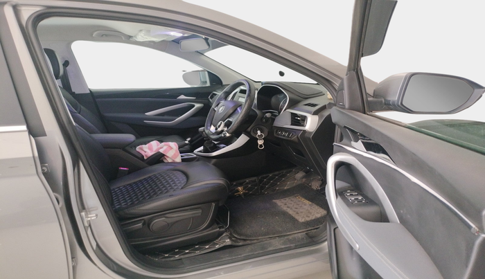 2024 MG HECTOR STYLE 1.5 PETROL, Petrol, Manual, 1,980 km, interior