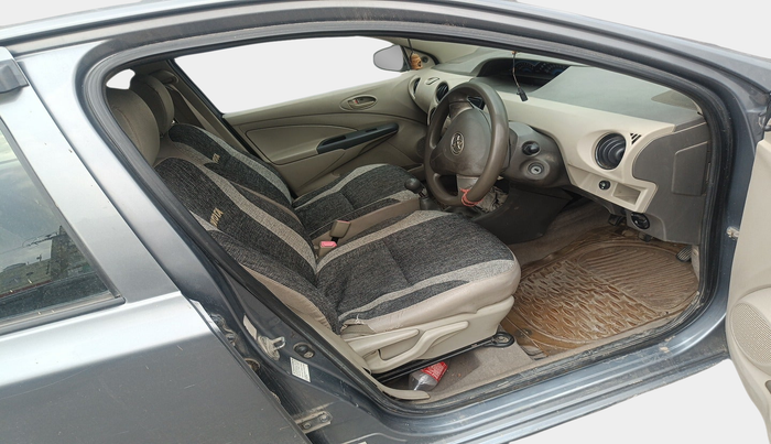 2015 Toyota Etios Liva G, Petrol, Manual, 1,40,663 km, interior