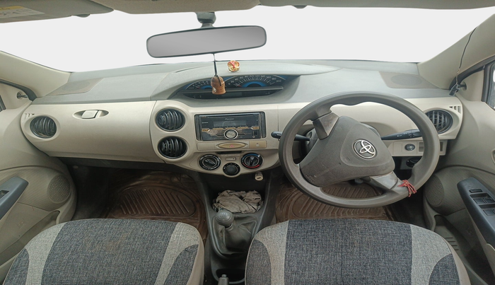 2015 Toyota Etios Liva G, Petrol, Manual, 1,40,663 km, interior