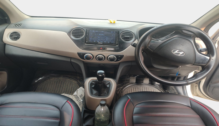 2015 Hyundai Xcent BASE 1.2, Petrol, Manual, 83,901 km, interior