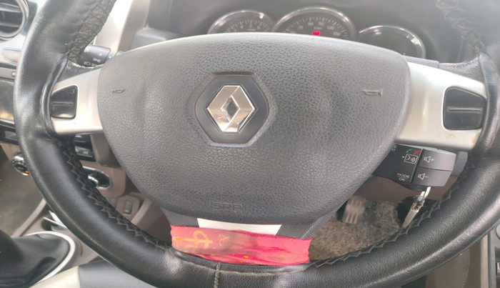 2017 Renault Duster 85 PS RXZ DIESEL, Diesel, Manual, 1,02,889 km, interior