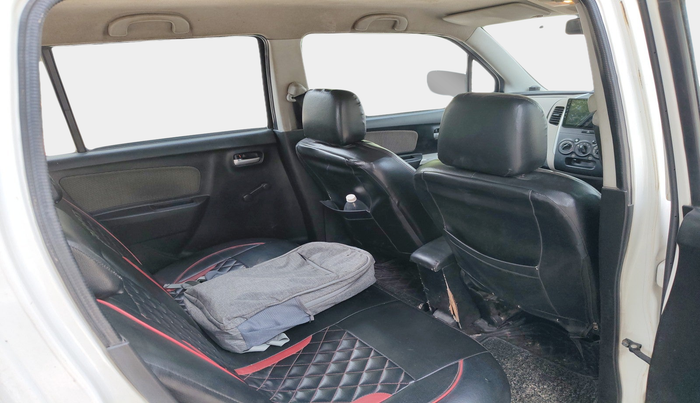 2016 Maruti Wagon R 1.0 LXI, Petrol, Manual, 1,13,406 km, interior