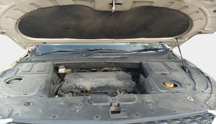 2020 MG HECTOR SUPER 2.0 DIESEL, Diesel, Manual, 1,16,054 km, exterior