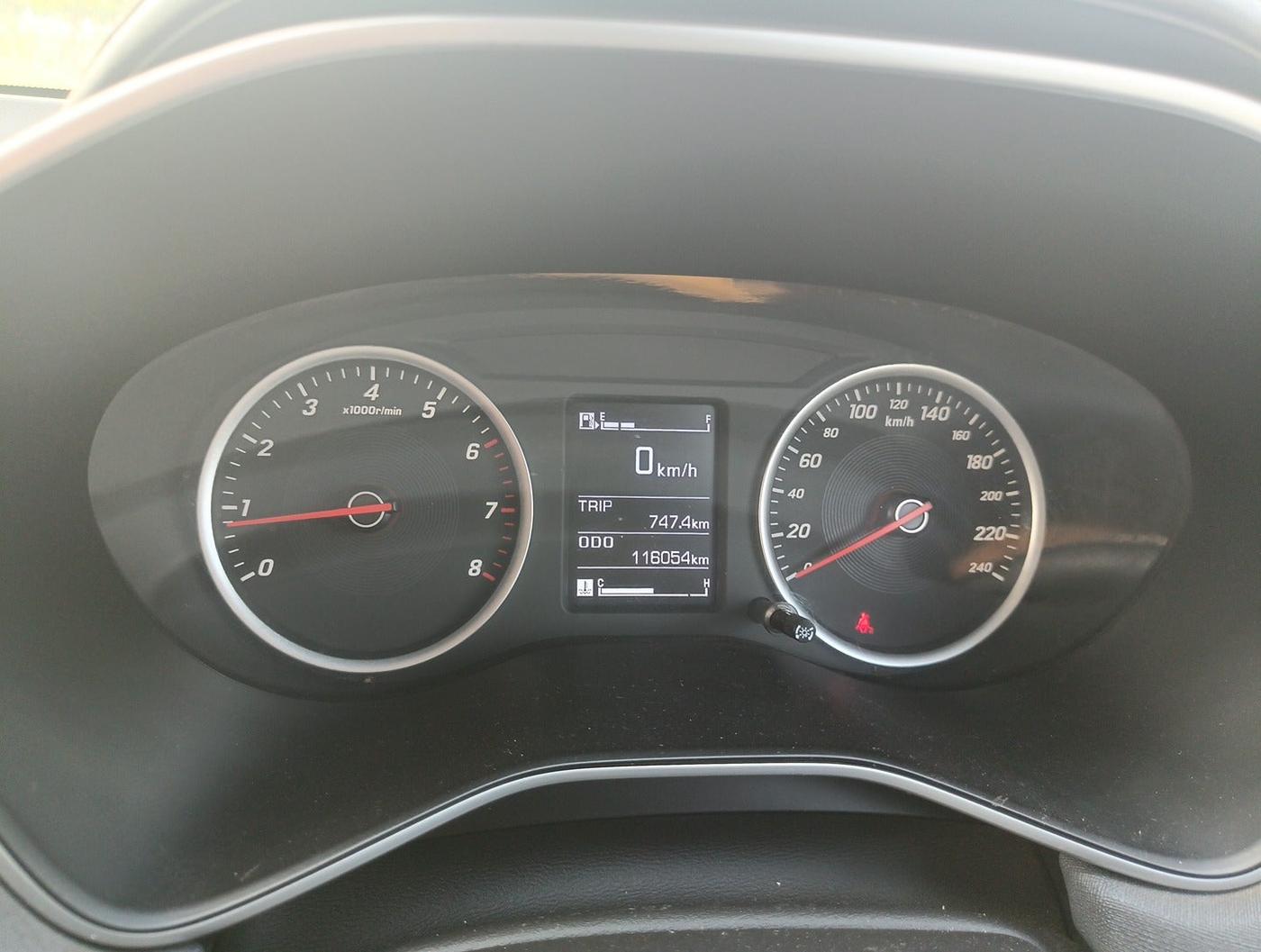 2020 MG HECTOR SUPER 2.0 DIESEL, Diesel, Manual, 1,16,054 km, interior