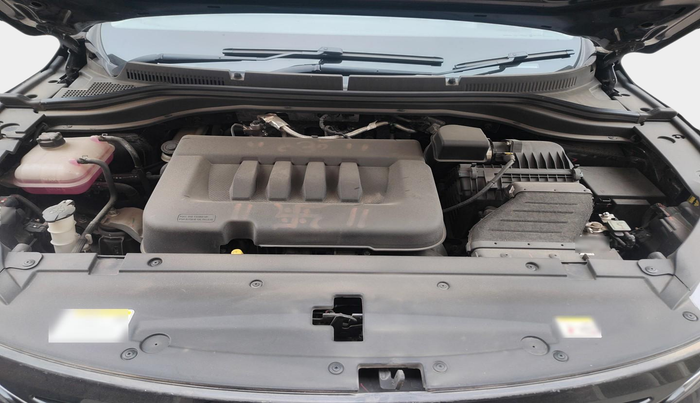 2023 Mahindra XUV700 AX 5 D MT 5 STR, Diesel, Manual, 21,191 km, exterior