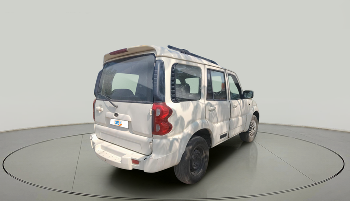 2014 Mahindra Scorpio SLE, Diesel, Manual, 2,54,890 km, exterior