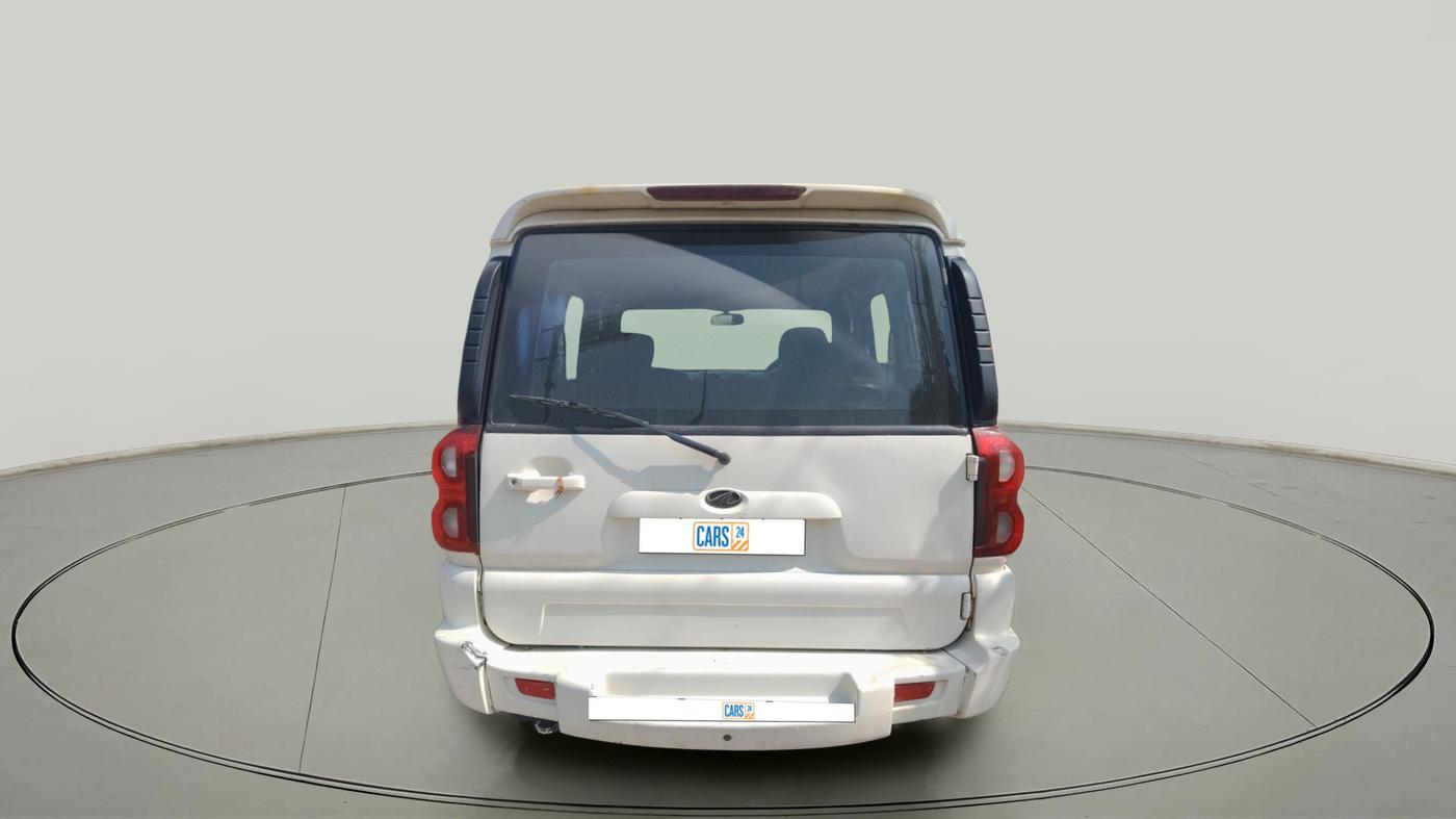 2014 Mahindra Scorpio SLE, Diesel, Manual, 2,54,890 km, exterior