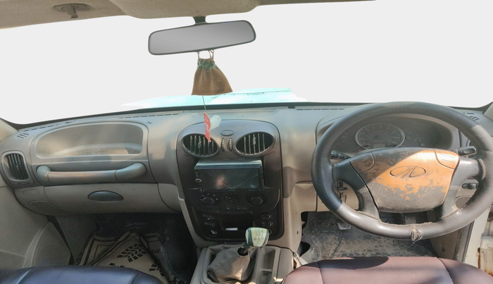 2014 Mahindra Scorpio SLE, Diesel, Manual, 2,54,890 km, interior