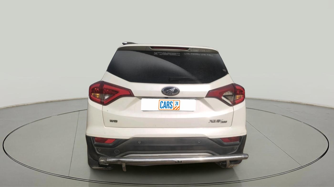 2019 Mahindra XUV300 W8 (O) 1.5 DIESEL, Diesel, Manual, 1,30,466 km, exterior