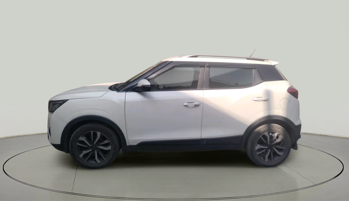 2019 Mahindra XUV300 W8 (O) 1.5 DIESEL, Diesel, Manual, 1,30,466 km, exterior