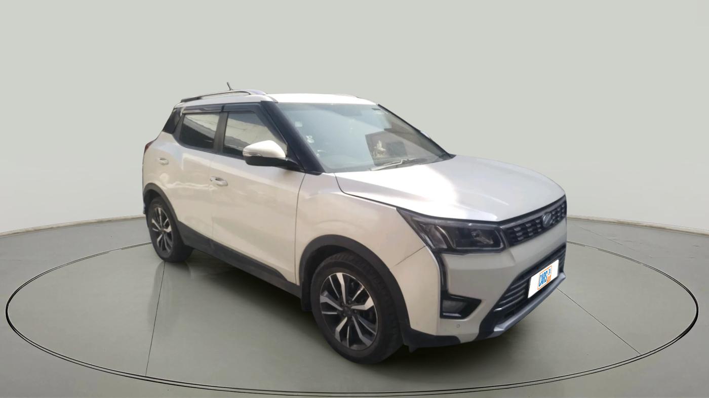 2019 Mahindra XUV300 W8 (O) 1.5 DIESEL, Diesel, Manual, 1,30,466 km, exterior