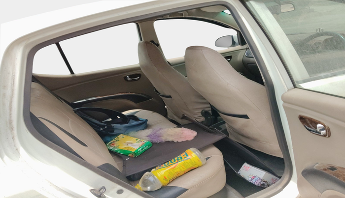 2010 Hyundai i10 MAGNA 1.2, Petrol, Manual, 1,04,420 km, interior