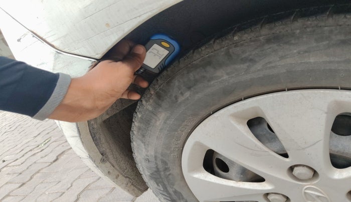 2010 Hyundai i10 MAGNA 1.2, Petrol, Manual, 1,04,420 km, tyre