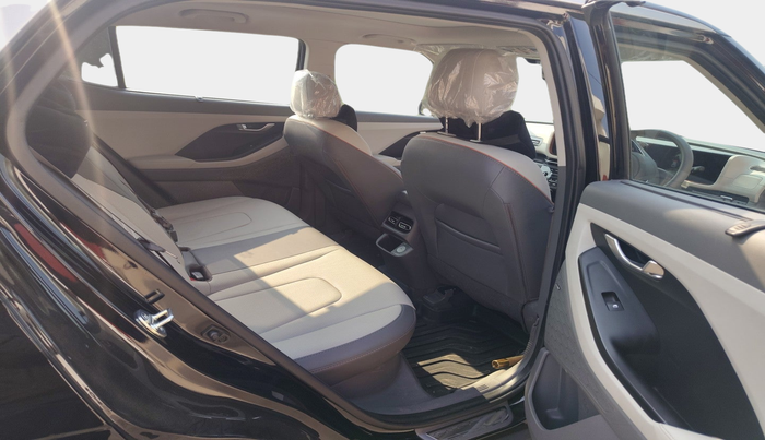 2025 Hyundai Creta SX Premium 1.5 iVT, Petrol, Automatic, 6,892 km, interior