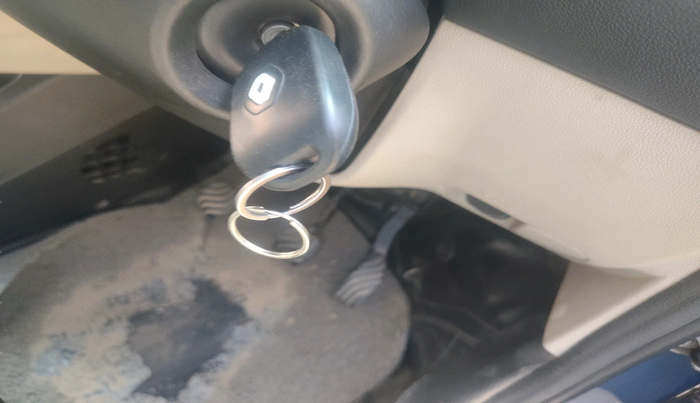 2020 Renault TRIBER RXE MT, Petrol, Manual, 1,32,504 km, interior