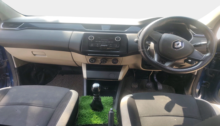 2020 Renault TRIBER RXE MT, Petrol, Manual, 1,32,504 km, interior
